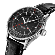 Profilo laterale della cassa rotonda in acciaio inossidabile con vetro zaffiro bombato antiriflesso del Navitimer GMT 41.